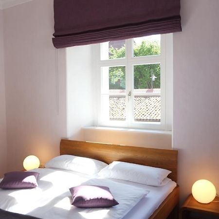 65Qm Wohnung Klosterblick Im Historischen Pfarrhaus Pielenhofen מראה חיצוני תמונה