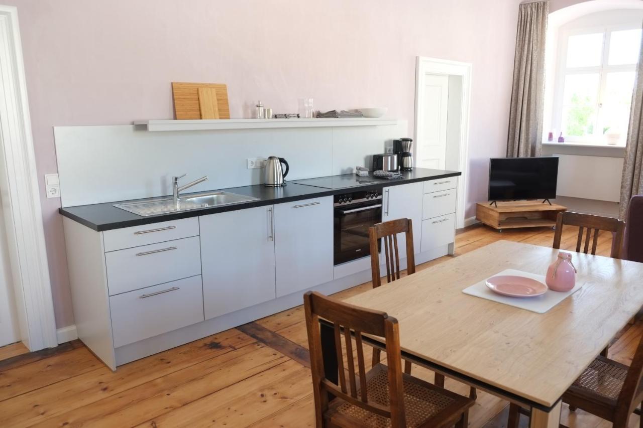 65Qm Wohnung Klosterblick Im Historischen Pfarrhaus Pielenhofen מראה חיצוני תמונה
