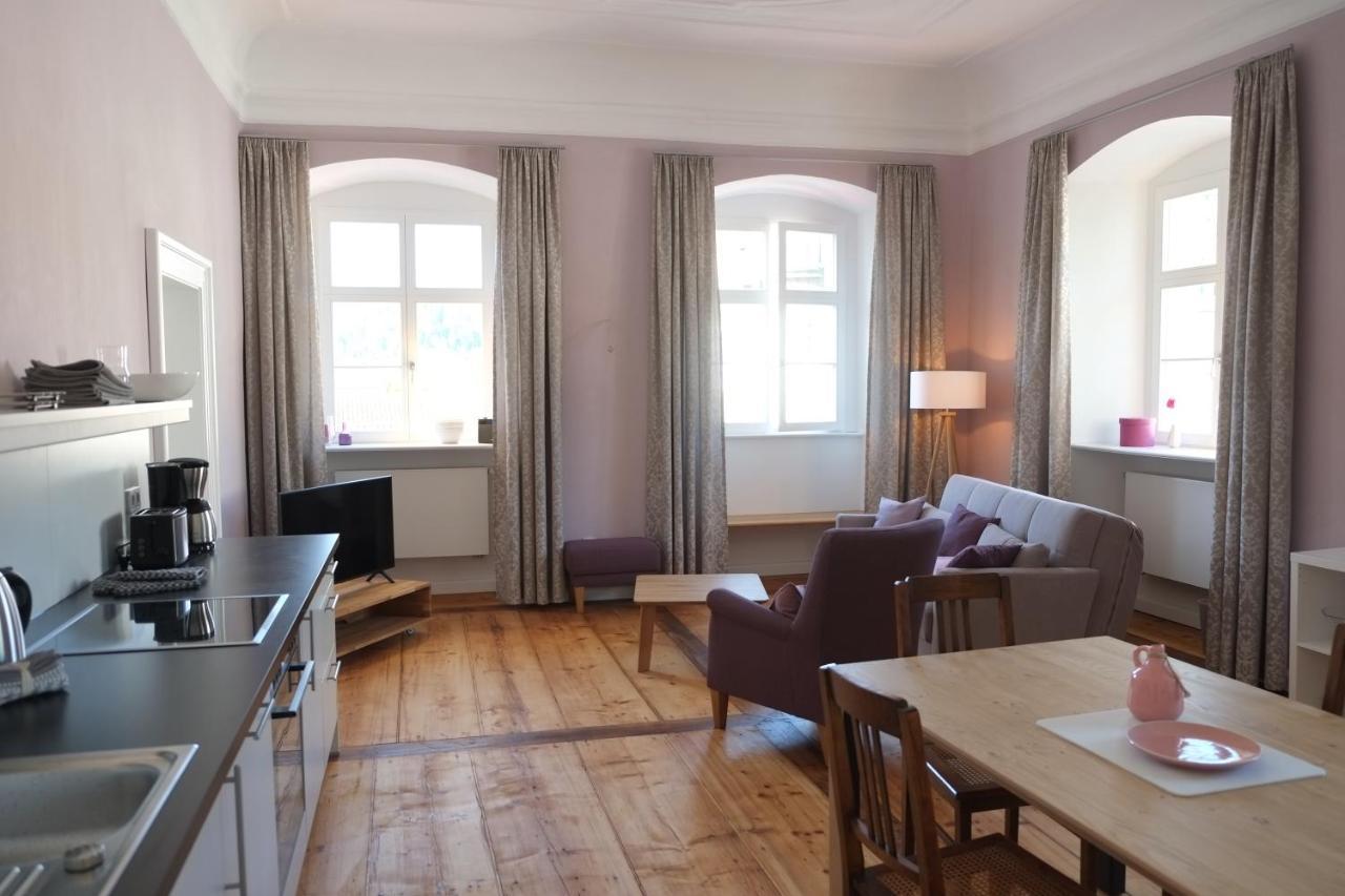 65Qm Wohnung Klosterblick Im Historischen Pfarrhaus Pielenhofen מראה חיצוני תמונה